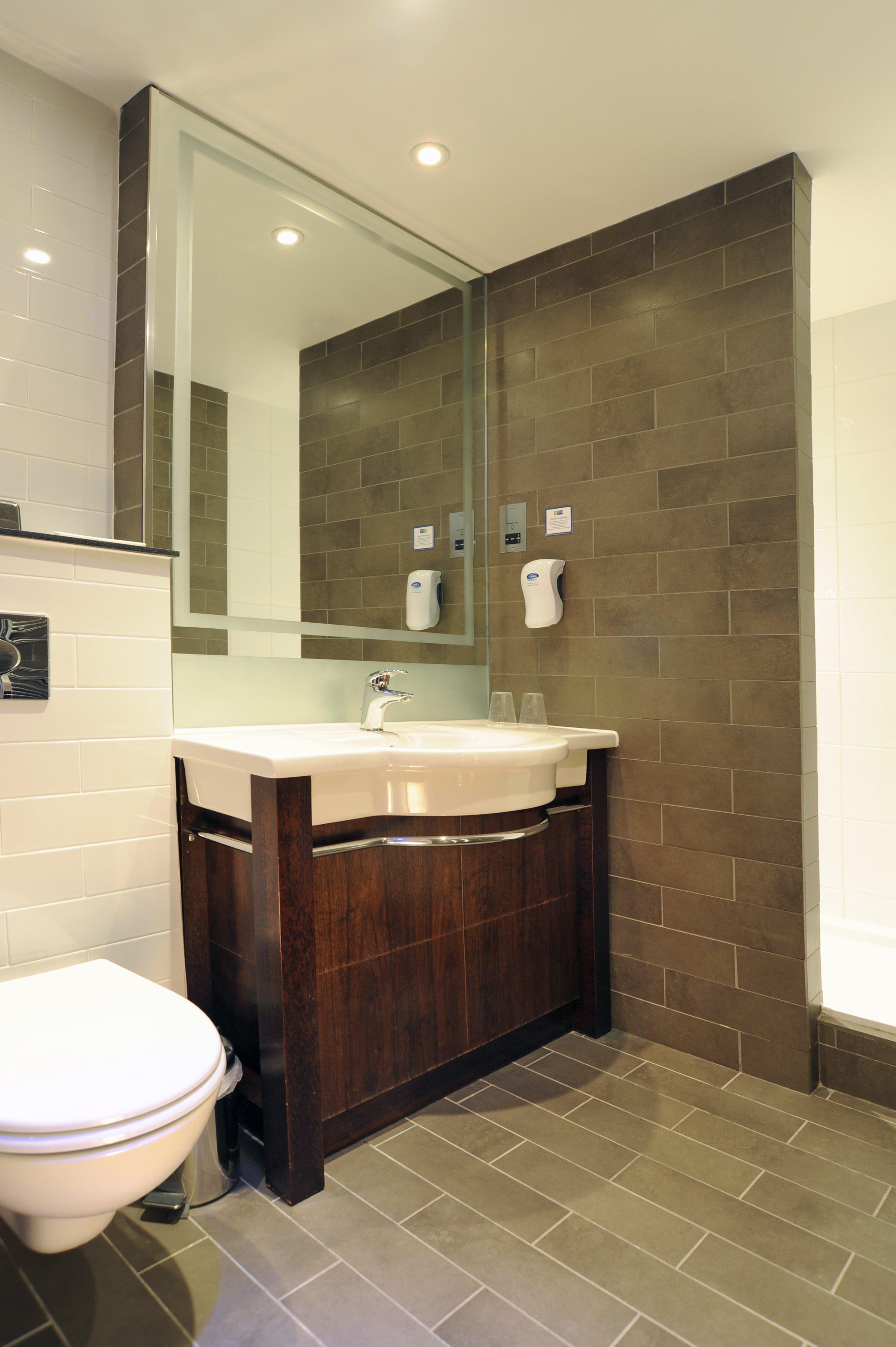 Holiday Inn Express Crewe, An Ihg Hotel Exterior photo